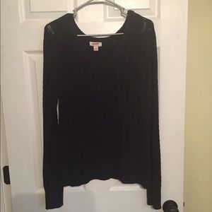 Juniors size XL Navy Blue V-Neck sweater